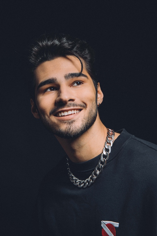 Українські зірки до Дня закоханих зробили відверті зізнання про кохання: &quot;іноді матриця дає збій&quot;